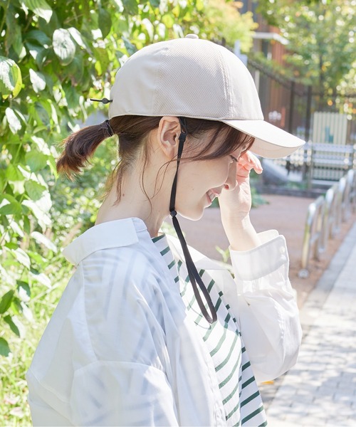 HAT MIKKE（ハットミッケ）の「【オシャメット】インナーガード入り自転車用ヘルメット / キャップ / 帽子 / UV対策 / 紫外線対策 / あご紐付き / CE規格（キャップ・レディース・ネイビー/ベージュ/ブラック・フリー）」の16枚目の写真