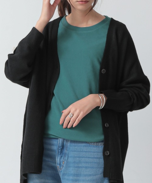 and it_（アンドイット）の「起毛リブクルーネック長袖Tシャツ（Tシャツ/カットソー・レディース・グレイッシュベージュ/ブラック/ブルー/アイボリー/グリーン・M）」の17枚目の写真