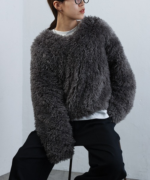 COLONY 2139（コロニートゥーワンスリーナイン）の「WEB・一部店舗限定 / 2WAYフリンジVネックプルオーバー（Tシャツ/カットソー・レディース・アイボリー/ブラック/グレー/ネイビー・FREE）」の5枚目の写真