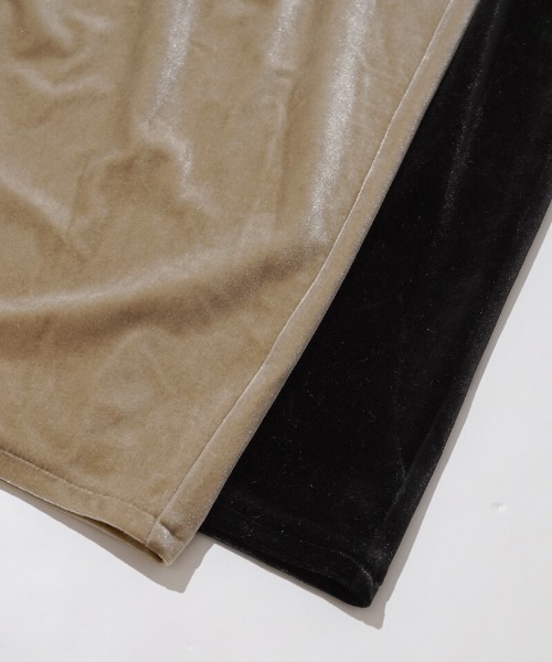 flower（フラワー）の「メルティングベロアロンパース（つなぎ/オールインワン・レディース・ベージュ/ブラック・M/S）」の18枚目の写真