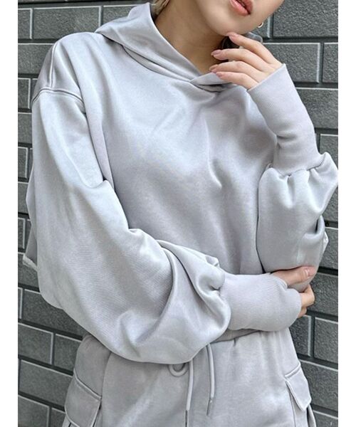 MURUA（ムルーア）の「シャイニークロップトフーディー（Tシャツ/カットソー・レディース・ブルー/ライトグレー/ダークグレー/モカ・FREE）」の2枚目の写真