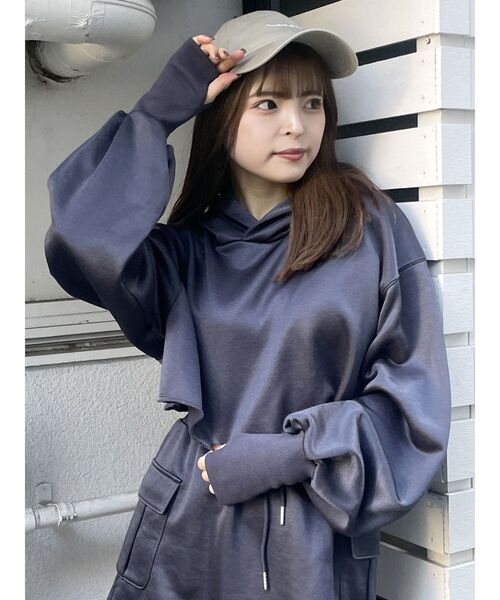 MURUA（ムルーア）の「シャイニークロップトフーディー（Tシャツ/カットソー・レディース・ブルー/ライトグレー/ダークグレー/モカ・FREE）」の6枚目の写真