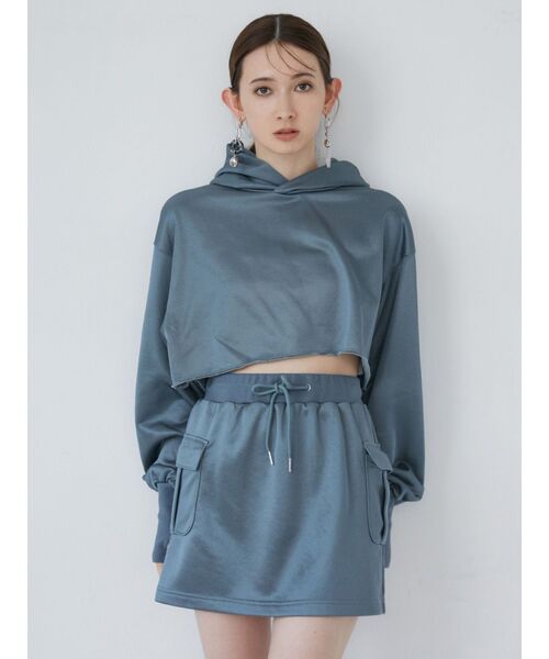 MURUA（ムルーア）の「シャイニークロップトフーディー（Tシャツ/カットソー・レディース・ブルー/ライトグレー/ダークグレー/モカ・FREE）」の9枚目の写真