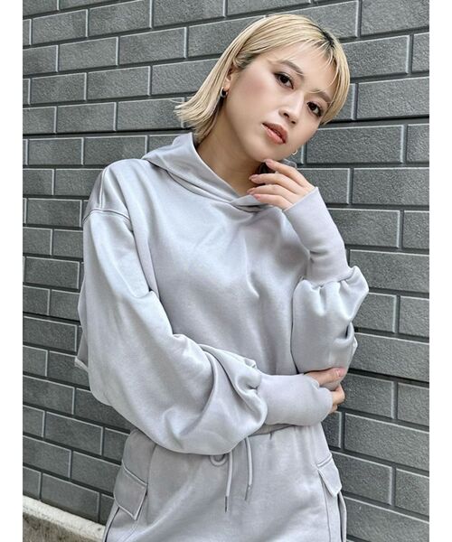 MURUA（ムルーア）の「シャイニークロップトフーディー（Tシャツ/カットソー・レディース・ブルー/ライトグレー/ダークグレー/モカ・FREE）」の21枚目の写真