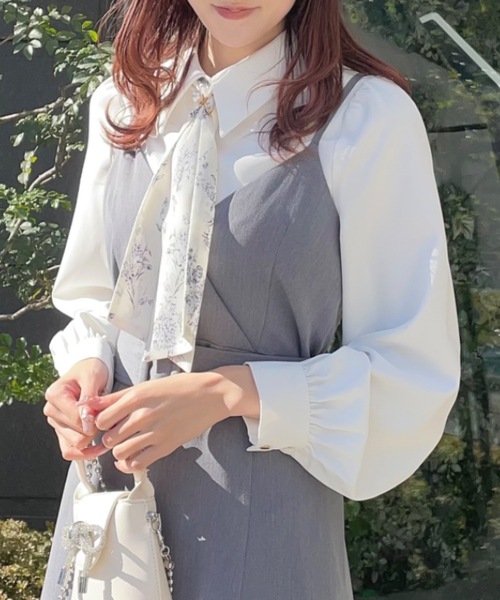花柄スカーフ付きブラウス ※別ページにて半袖デザインを販売中