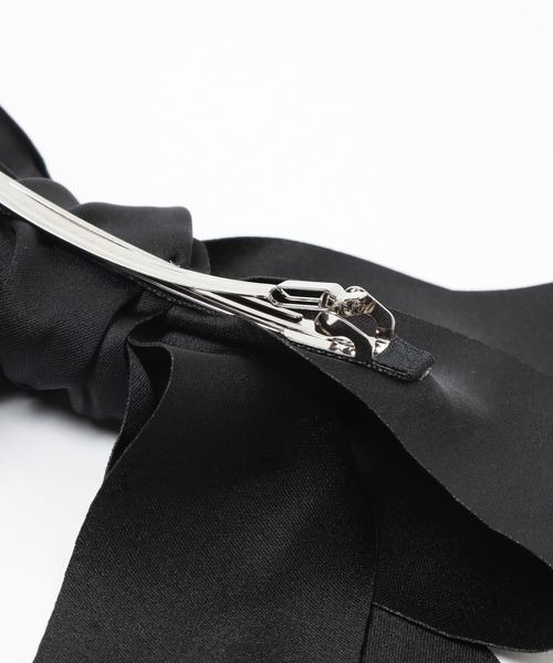 mysty woman(ミスティウーマン)の「ロングリボンバレッタ 107780(バレッタ/ヘアクリップ・レディース・ブラック・FREE)」の13枚目の写真