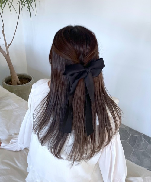 mysty woman(ミスティウーマン)の「ロングリボンバレッタ 107780(バレッタ/ヘアクリップ・レディース・ブラック・FREE)」の19枚目の写真