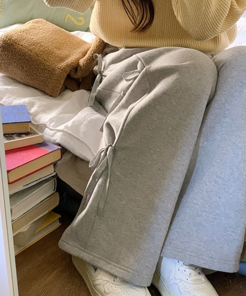 by muni:r（バイ ムニール）の「リボンワイドスウェットパンツ（スウェットパンツ・レディース・ブラック/グレー・FREE）」の7枚目の写真