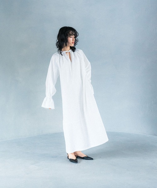 LEPSIM(レプシィム)の「【FOR I SERIES】デザインロングワンピース 110831(ワンピース・レディース・カーキ/ブラック/オフホワイト・FREE)」の5枚目の写真