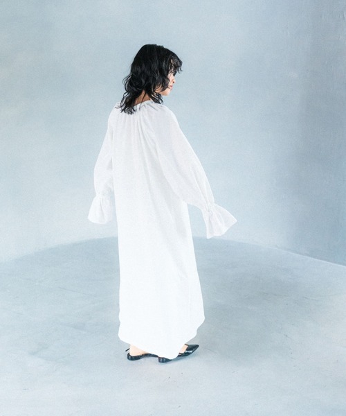 LEPSIM(レプシィム)の「【FOR I SERIES】デザインロングワンピース 110831(ワンピース・レディース・カーキ/ブラック/オフホワイト・FREE)」の8枚目の写真