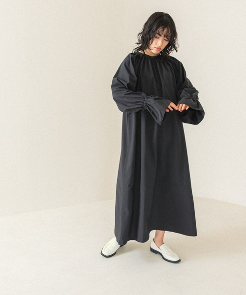 LEPSIM(レプシィム)の「【FOR I SERIES】デザインロングワンピース 110831(ワンピース・レディース・カーキ/ブラック/オフホワイト・FREE)」の16枚目の写真