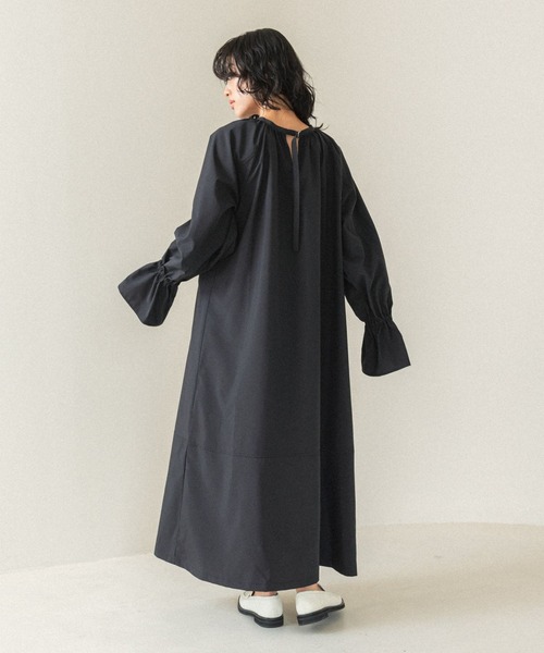 LEPSIM(レプシィム)の「【FOR I SERIES】デザインロングワンピース 110831(ワンピース・レディース・カーキ/ブラック/オフホワイト・FREE)」の19枚目の写真