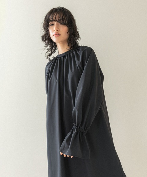 LEPSIM(レプシィム)の「【FOR I SERIES】デザインロングワンピース 110831(ワンピース・レディース・カーキ/ブラック/オフホワイト・FREE)」の21枚目の写真