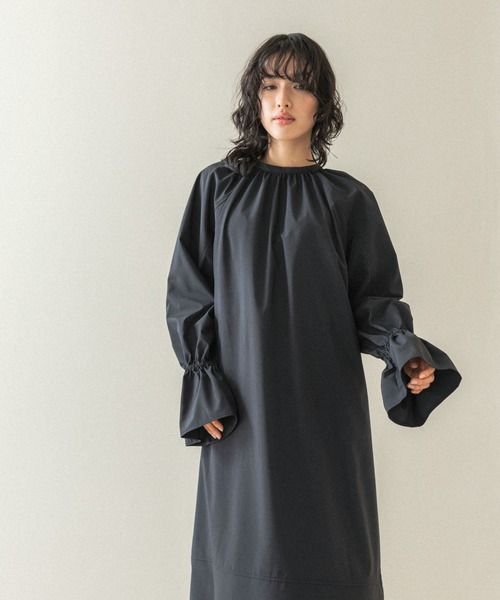 LEPSIM(レプシィム)の「【FOR I SERIES】デザインロングワンピース 110831(ワンピース・レディース・カーキ/ブラック/オフホワイト・FREE)」の22枚目の写真