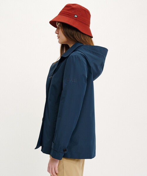 AIGLE(エーグル)の「GORE-TEX ゴアテックス 透湿 撥水 防風 2レイヤー ショートPコート フーデッドジャケット(その他アウター・レディース・ネイビー/ベージュ・36/38/40)」の10枚目の写真