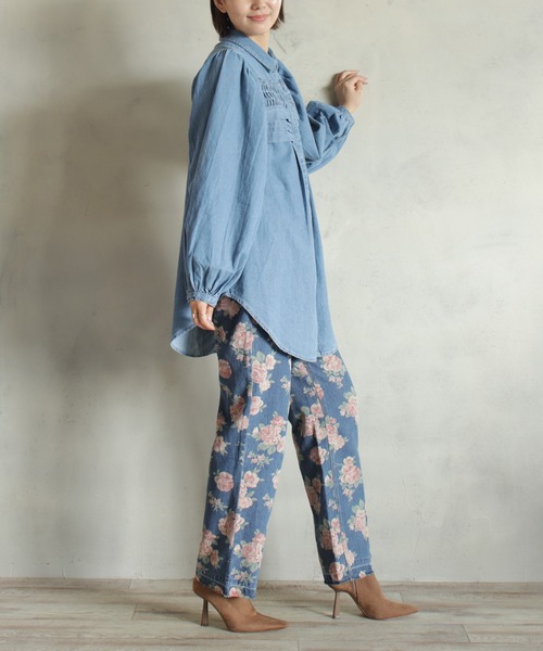 BITTOKO(ビットコ)の「花プリントデニム(デニムパンツ・レディース・ブルー・SMALL/MEDIUM)」の9枚目の写真