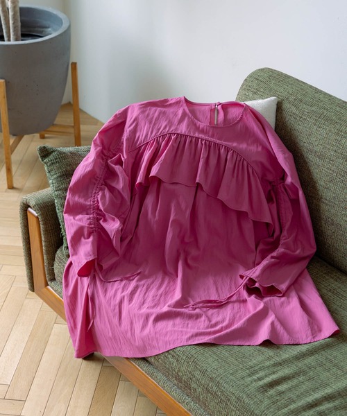 KBF（ケイビーエフ）の「ドロストギャザースリーブミニワンピース（ワンピース・レディース・ピンク/アイボリー/ブラック・ONE）」の9枚目の写真