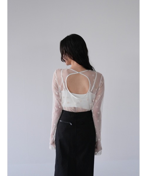 Uenui(ウニュイ)の「クローバー シースルー トップス シアー カットソー ヘルシー バックオープン 肌見せ 総柄 シースルートップス シアートップス(Tシャツ/カットソー・レディース・ホワイト/ブラック/ブルー・FREE)」の20枚目の写真