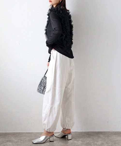 r.（アールドット）の「チュール　フリルベスト（ベスト・レディース・アイボリー/ブラック/グレイッシュベージュ/グレー・FREE）」の14枚目の写真