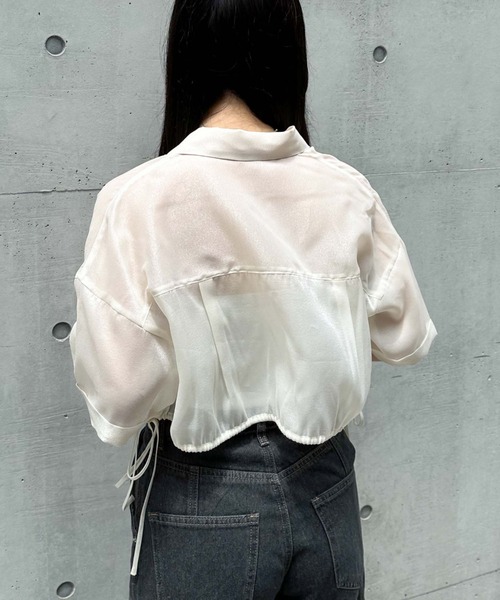 archives（アルシーヴ）の「クロップドドロスシアーシャツ