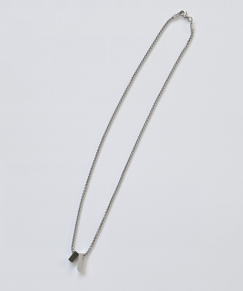 MUTURA（ムツラ）の「Wチャームネックレス（ネックレス・メンズ・ブラック/シルバー・ONE SIZE）」の5枚目の写真