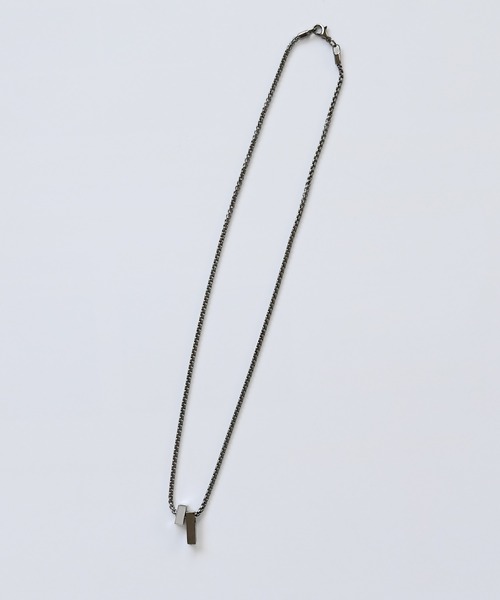 MUTURA（ムツラ）の「Wチャームネックレス（ネックレス・メンズ・ブラック/シルバー・ONE SIZE）」の6枚目の写真