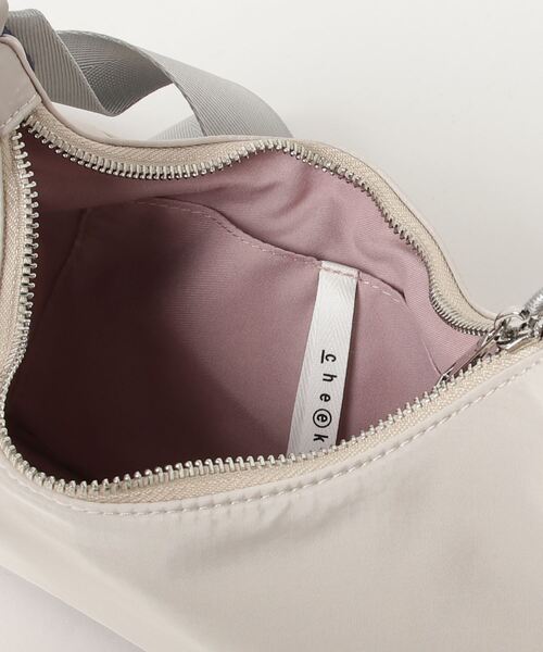 COMMON WARE（コモンウェアー）の「EM:cheek  チーク　square shoulder  スクエアショルダー（ショルダーバッグ・レディース・パープル/ブラック/アイボリー・FREE）」の20枚目の写真