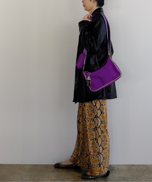 COMMON WARE（コモンウェアー）の「EM:cheek  チーク　square shoulder  スクエアショルダー（ショルダーバッグ・レディース・パープル/ブラック/アイボリー・FREE）」の8枚目の写真