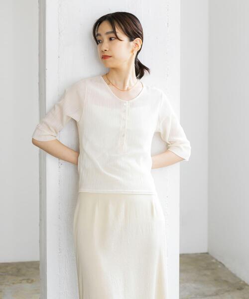URBAN RESEARCH（アーバンリサーチ）の「ヘンリーネックシアーカットソー（Tシャツ/カットソー・レディース・ミント/オフホワイト/ブラック・FREE）」の7枚目の写真