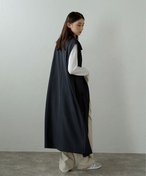 MINERTE(ミネルテ)の「【MINERTE】cut out tailored gilet / 裾カットアウトテーラードジレ(ベスト・レディース・チャコールグレー/カーキブラウン・FREE)」の4枚目の写真