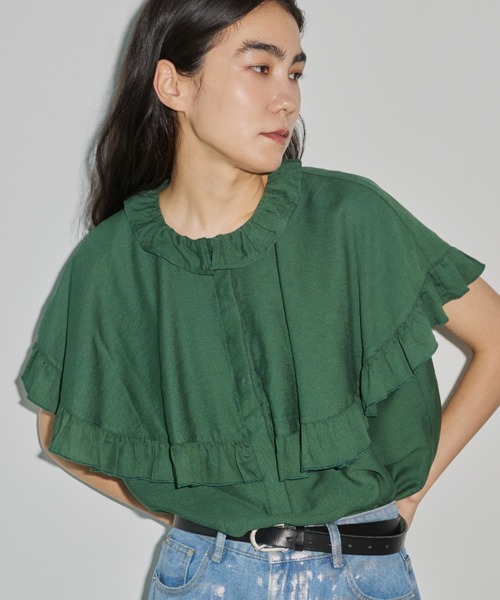 Libra Cue(リブラ キュー)の「ケープフリルブラウス(シャツ/ブラウス・レディース・グリーン/ブラック/ナチュラル/ドット・FREE)」の3枚目の写真
