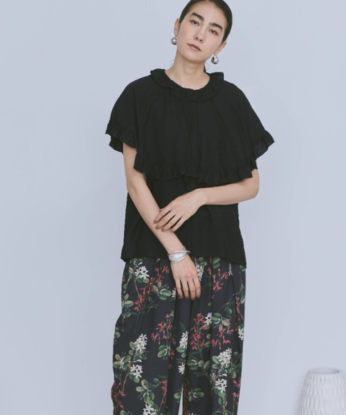 yori ケープフリルブラウス(BLACK 38サイズ) yori ケープフリル yori ケープフリルブラウス(BLACK 38サイズ) yori ケープフリル