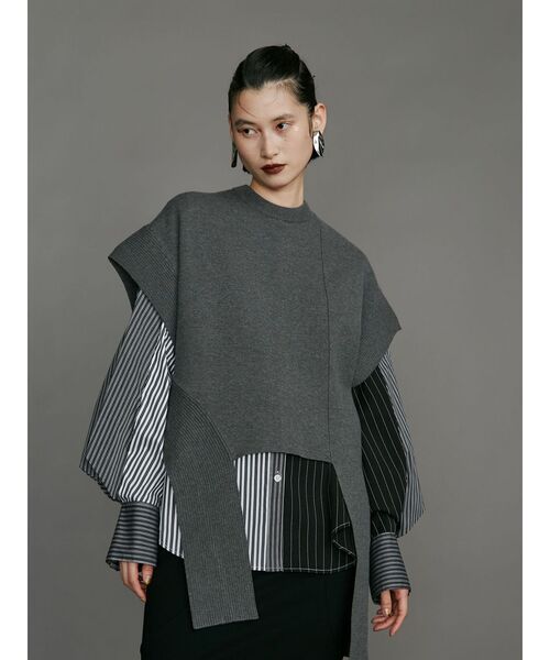 UN3D.（アンスリード）の「ASYMME ARCH KNIT VEST / アシメ