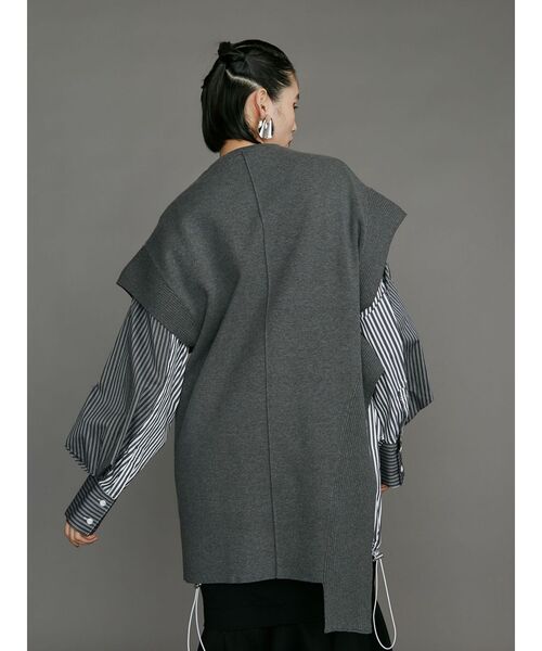 UN3D.（アンスリード）の「ASYMME ARCH KNIT VEST / アシメアーチ 