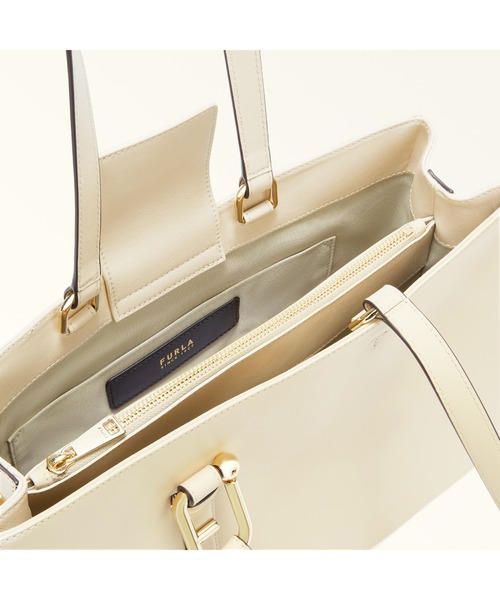 FURLA（フルラ）の「FURLA NUVOLA L TOTE（トートバッグ・レディース・アイボリー・ONE SIZE）」の4枚目の写真