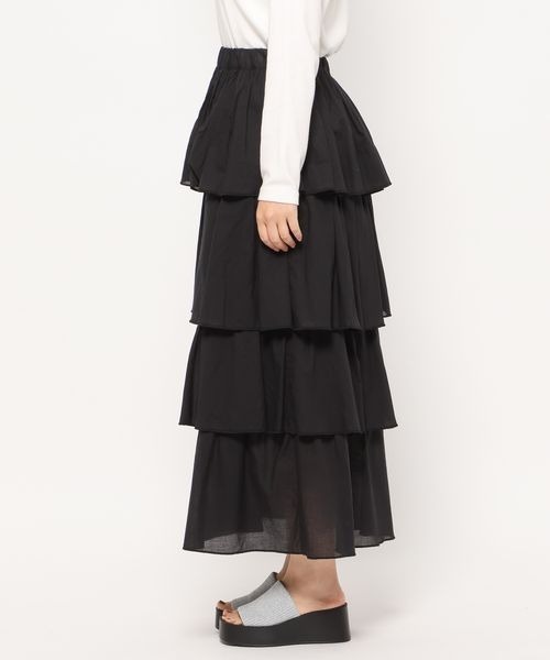 LOWRYS FARM（ローリーズファーム）の「フリルティアードスカート　137303（スカート・レディース・ブラック/アイボリー/チャコールグレー・FREE）」の11枚目の写真