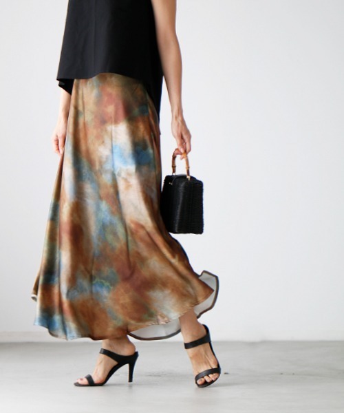 Ehre style（エーレスタイル）の「アラフォー世代をワンランク上に見せる！ぼかしアート柄スカート（スカート・レディース・ブラウン系・FREE）」の6枚目の写真