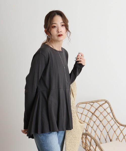 atONE(アットワン)の「atONE フェミニンフレアヘムロングスリーブカットソー(Tシャツ/カットソー・レディース・グレイッシュベージュ/チャコールグレー/ブラック/カーキ/オフホワイト・M-L/4L~5L/LL~3L)」の8枚目の写真
