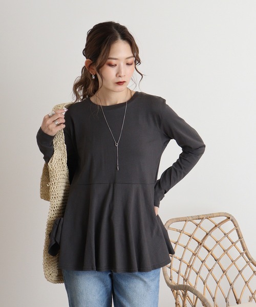 atONE(アットワン)の「atONE フェミニンフレアヘムロングスリーブカットソー(Tシャツ/カットソー・レディース・グレイッシュベージュ/チャコールグレー/ブラック/カーキ/オフホワイト・M-L/4L~5L/LL~3L)」の6枚目の写真