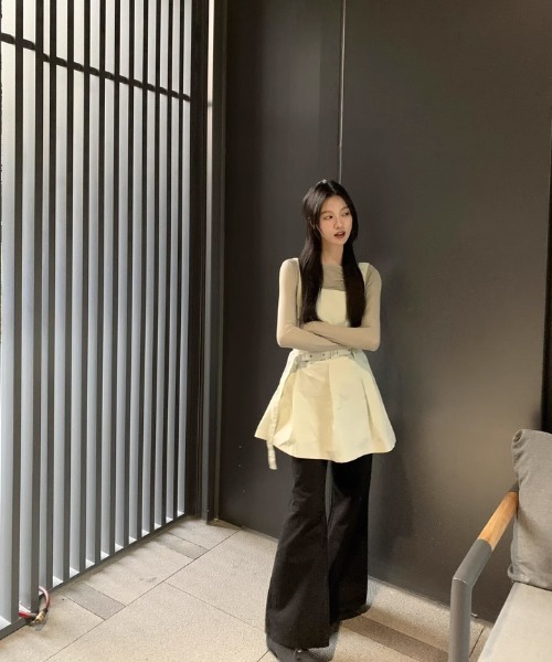 tageechita（タジチタ）の「【tageechita】ベルトデザイン プリーツミニワンピース（チュニック・レディース・セージグリーン/チャコールグレー・S/M/L）」の10枚目の写真