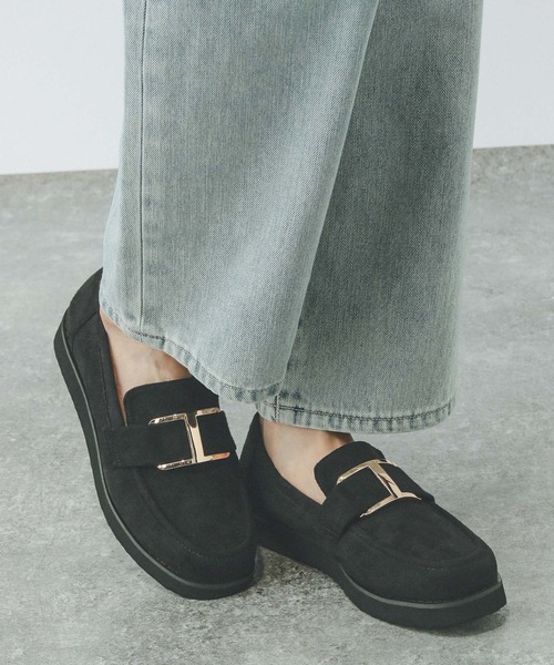 GLOBAL WORK（グローバルワーク）の「エアかる厚底ローファー/136031（ローファー・レディース・シルバー/ブラック/ブラック系/ブラック系2/ブラック系3/ブラック系その他4/ブラウン/アイボリー・MEDIUM/LARGE/SMALL）」の4枚目の写真