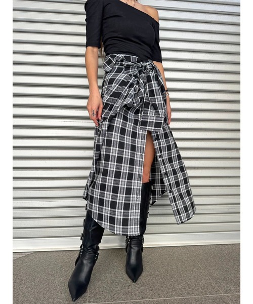 EGOIST（エゴイスト）の「シャツ風チェックロングスカート（スカート・レディース・ブラック/ベージュ・FREE）」の2枚目の写真
