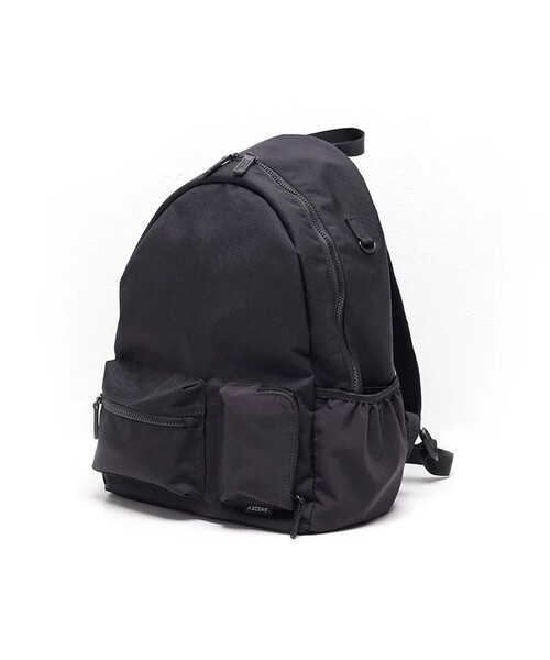 A SCENE（エーシーン）の「【A SCENE】Pocket day pack バックパック ワンポイントロゴ（バックパック/リュック・メンズ・ブラック/ベージュ・FREE）」の3枚目の写真