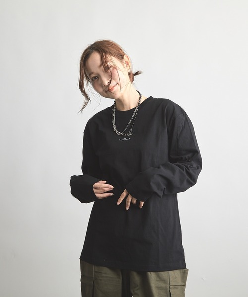 B'day(ビーデイ)の「ヘヴィウェイト天竺 プリント 長袖 クルーネック(Tシャツ/カットソー・レディース・ブラック/ホワイト/ベージュ・LARGE/MEDIUM)」の7枚目の写真