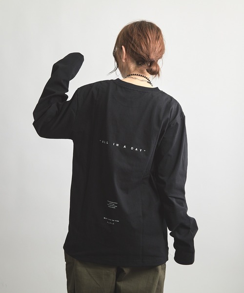 B'day(ビーデイ)の「ヘヴィウェイト天竺 プリント 長袖 クルーネック(Tシャツ/カットソー・レディース・ブラック/ホワイト/ベージュ・LARGE/MEDIUM)」の11枚目の写真