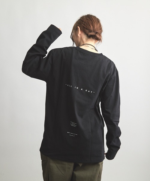 B'day(ビーデイ)の「ヘヴィウェイト天竺 プリント 長袖 クルーネック(Tシャツ/カットソー・レディース・ブラック/ホワイト/ベージュ・LARGE/MEDIUM)」の12枚目の写真