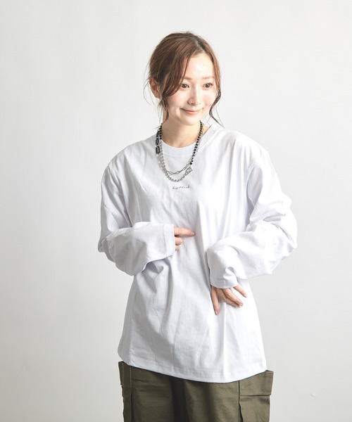 B'day(ビーデイ)の「ヘヴィウェイト天竺 プリント 長袖 クルーネック(Tシャツ/カットソー・レディース・ブラック/ホワイト/ベージュ・LARGE/MEDIUM)」の15枚目の写真