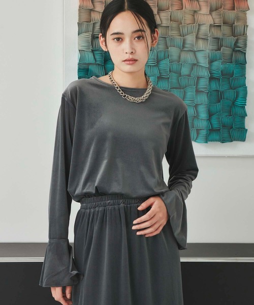 Edit Sheen（エディットシーン）の「フレアスリーブベロアトップス（Tシャツ/カットソー・レディース・ブラック/チャコールグレー・M）」の22枚目の写真