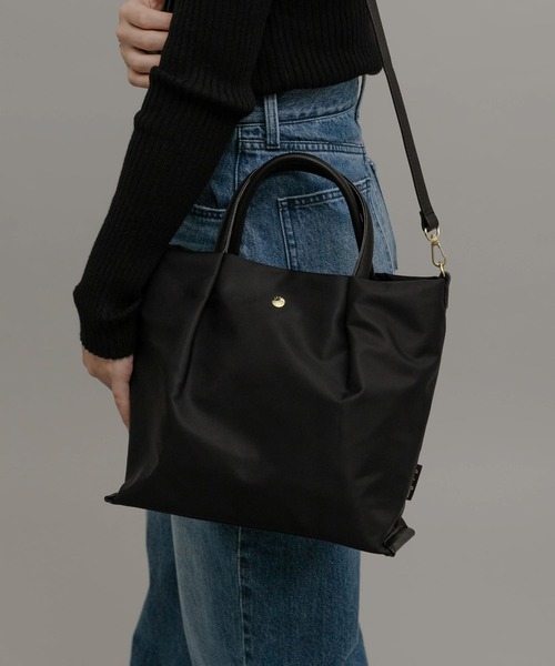 Legato Largo（レガートラルゴ）の「Legato largo　撥水ナイロン2WAYショルダーバッグ（ショルダーバッグ・レディース・ネイビー/ライトブラウン/ブラック・ONE）」の7枚目の写真