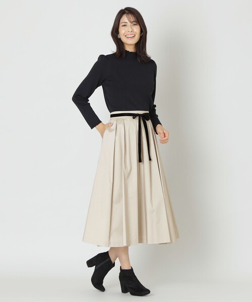 TO BE CHIC（トゥー ビー シック）の「【大人百花 掲載】マイクロタフタ タックスカート（スカート・レディース・ベージュ/ブラック/ピンク系その他2・40/42）」の11枚目の写真